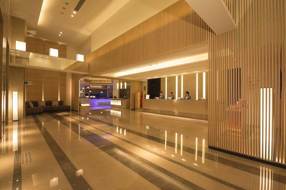 Hotel Cozzi Zhongshan Kaohsziung Kültér fotó